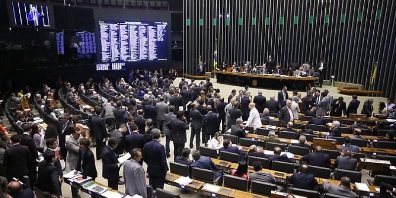Câmara aprova regularização de ativos no exterior
