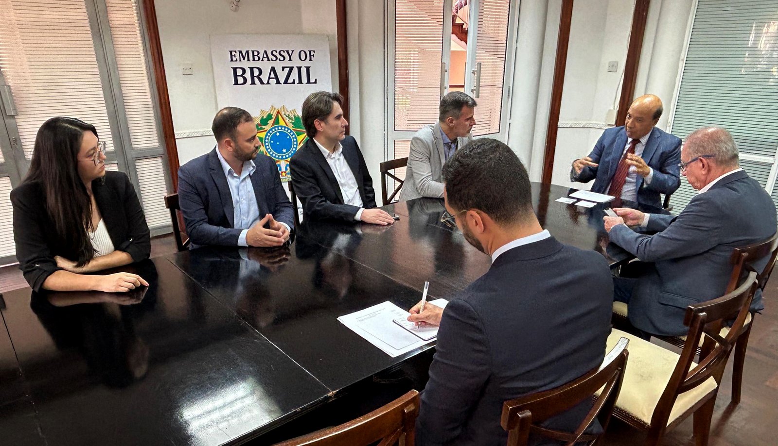 Missão África: Brazilian Renderers realiza reunião com Embaixada do Brasil no Quênia