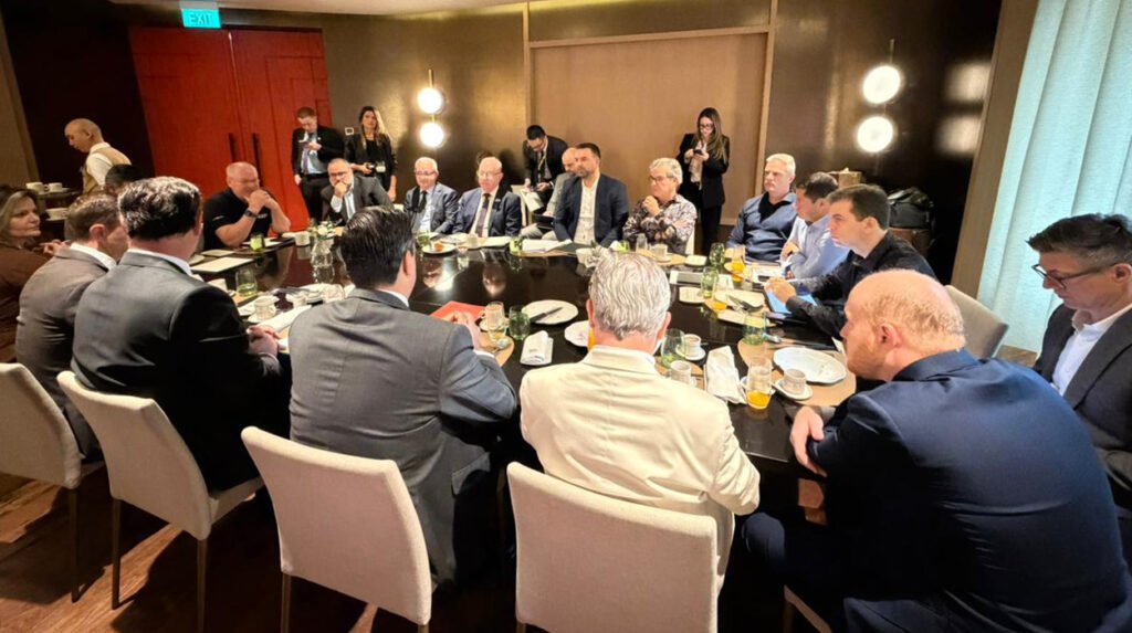 Imagem do WhatsApp de 2025-10-23 à(s) 09.20.26_84859456